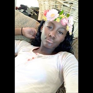 Meet your Posher, Victoria